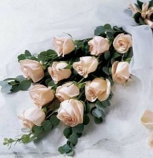12pc Peach Roses Bouquet