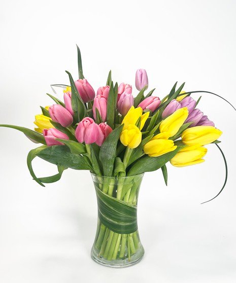 Send flowers to Philippines, Flower delivery Philippines, Send roses to Philippines Flower shop Philippines Elegant Tulip in vase