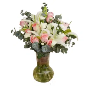 Mixed flower in a vase arrangement
