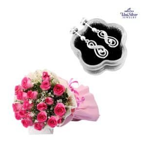 A Charming and Feminine Gift Combo